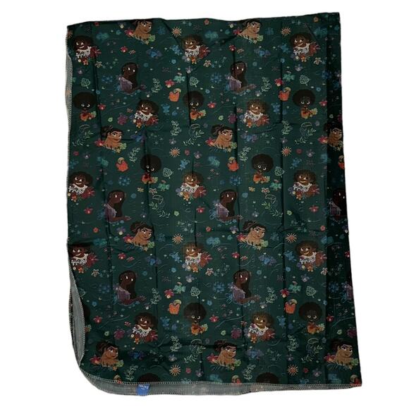 Disney Encanto Green Large Tablecloth NEW - Picture 2 of 2